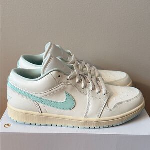 Air Jordan 1 Low Sail White Igloo Blue DC0774-134 Women’s Size 11
